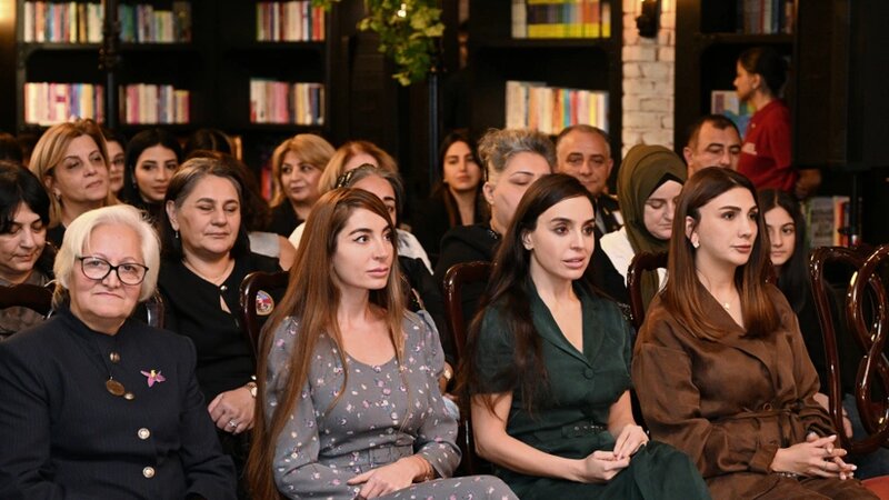 Bakı Kitab Mərkəzində “Zəfər sevinci” adlı musiqili-ədəbi gecə keçirildi -