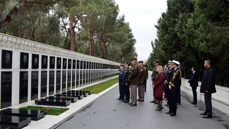 Azərbaycan ərazisindən keçməklə Ermənistana Qazaxıstan taxılı daşıyan 15 vaqondan ibarət yük qatarı Biləcəri Dəmiryol Stansiyasına çatıb