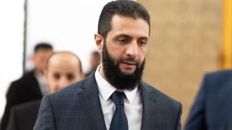 Tramp Şaraaya görə Suriyanı “terroru dəstəkləyən ölkələr” siyahısından çıxarır