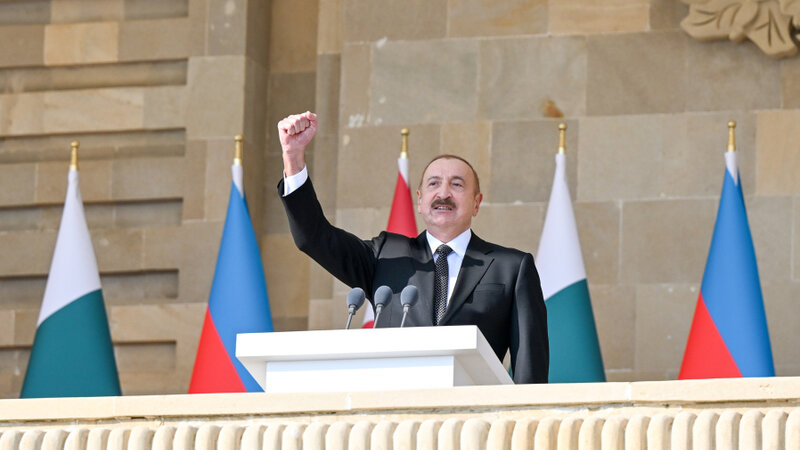 Prezident İlham Əliyev hərbi paradla bağlı paylaşım etdi