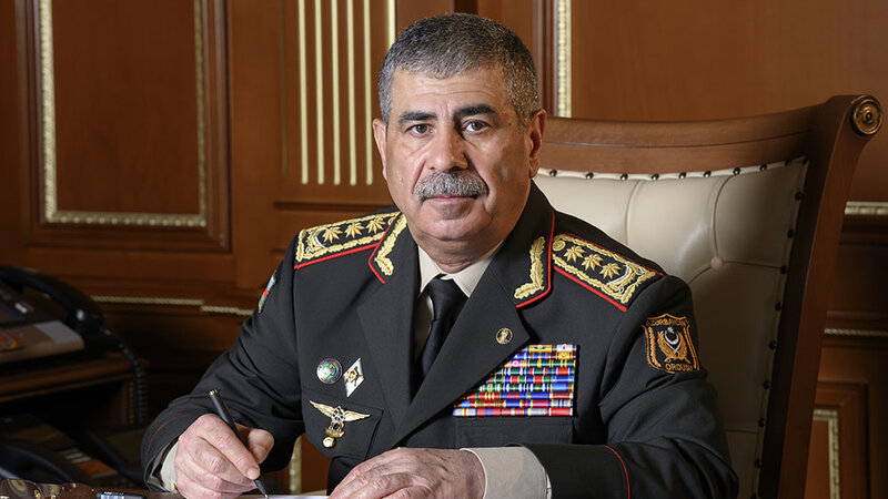 Zakir Həsənov Azərbaycan Ordusunun şəxsi heyətinə təbrik ünvanladı