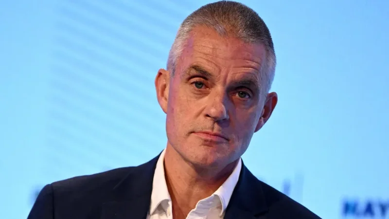 BBC-nin baş direktoru Trampın çıxışı ilə bağlı qalmaqaldan sonra istefa verdi