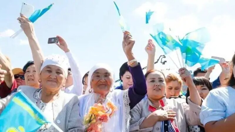 Qazaxıstan əhalisinin 85,5%-i ölkədə aparılan islahatları dəstəkləyir -