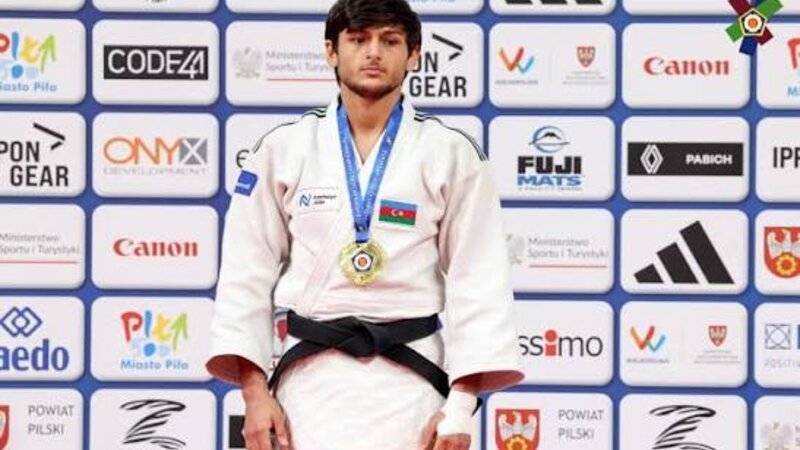 Hüseyn Allahyarov bürünc medal qazandı