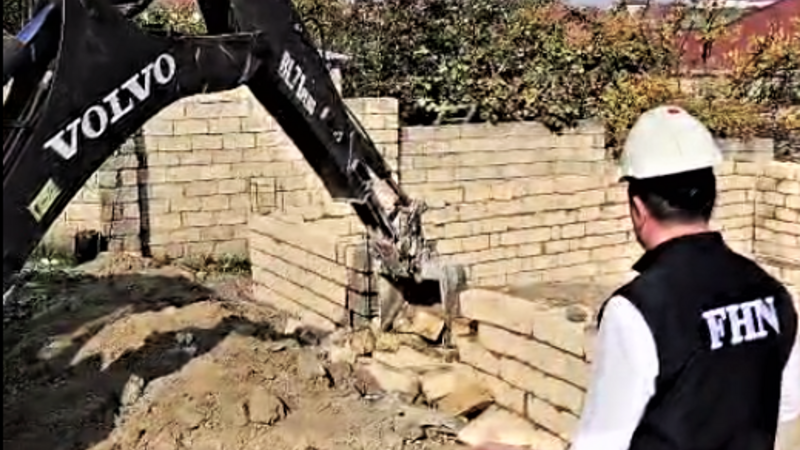 Masazırda qanunsuz tikililər söküldü -