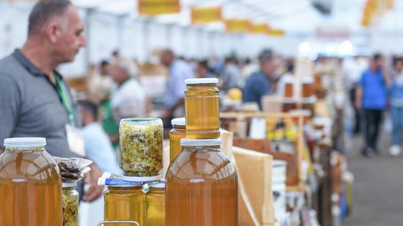 Bu il bal yarmarkasında 83 tondan çox arıçılıq məhsulu satılıb