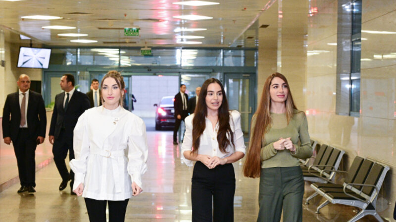 Leyla Əliyeva və Arzu Əliyeva Transplantasiya mərkəzlərinin açılışında -