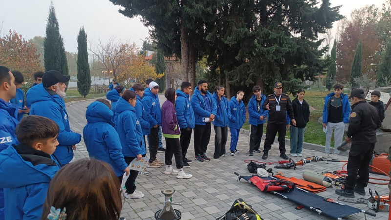 FHN-in əməkdaşları IV İdman Festivalının iştirakçılarına təlimlər keçib