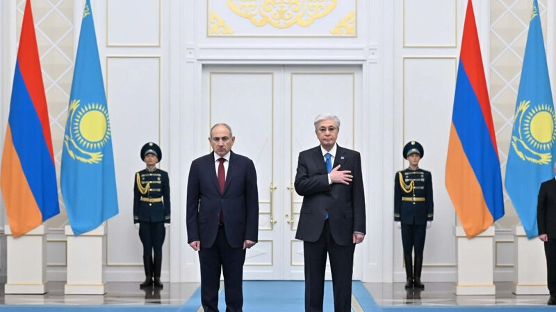 Astanda Tokayev və Paşinyan arasında görüş keçirilir