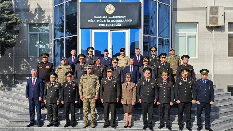 Müdafiə Nazirliyinin Hərbi İdarəetmə İnstitutunun dinləyiciləri FHN-in komandanlığında olublar -