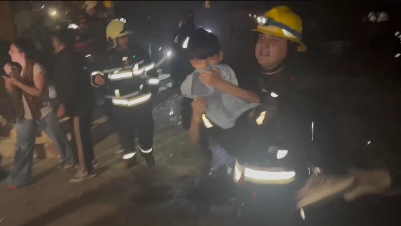 FHN-in əməliyyat növbətçisi: Yanğın tam söndürülüb, insanlar təxliyə olunub