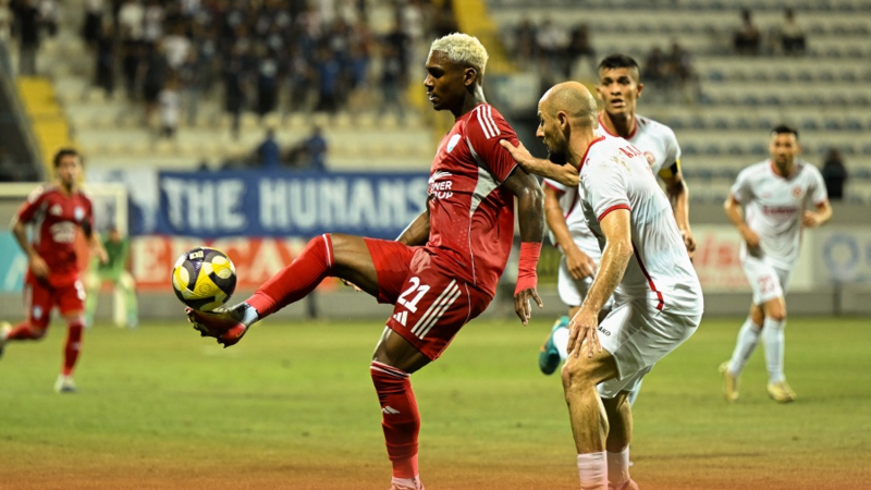 Premyer Liqa: Bu gün daha iki oyun keçiriləcək