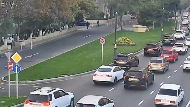 Bakının bir sıra yollarında sıxlıq var -