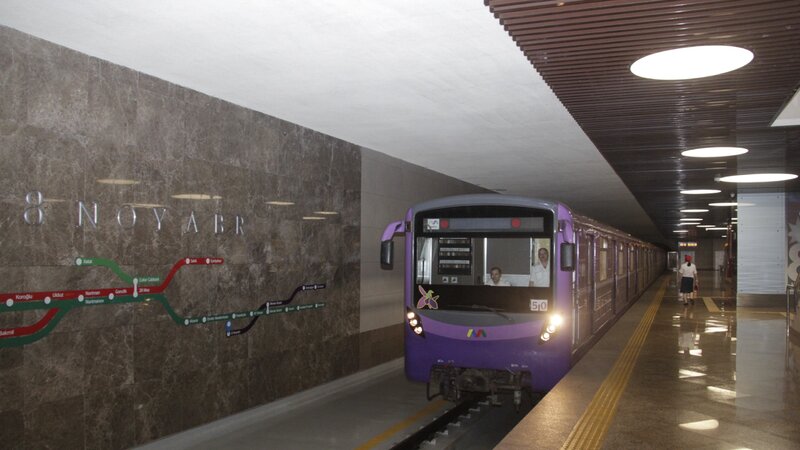 Bənövşəyi xətdə interval ilk dəfə 5 dəqiqəyə endirildi