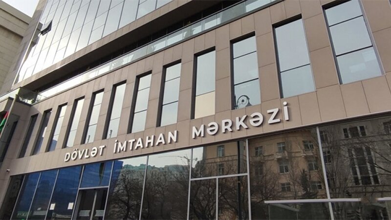 Xarici dil fənləri üzrə fəlsəfə doktoru imtahanından keçənlərin şəhadətnamələri verilir