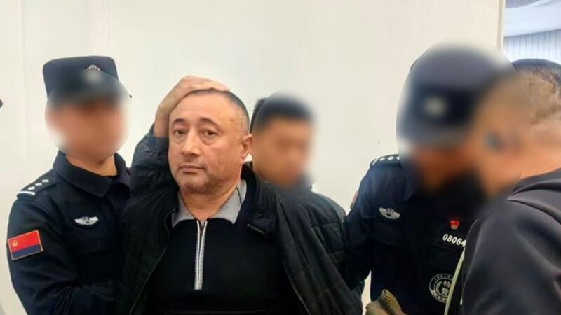 Həyat yoldaşına xəsarət yetirərək ölkədən qaçan şəxs Çində saxlanıldı