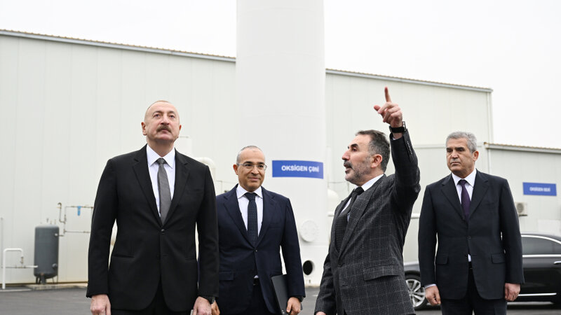 Prezident İlham Əliyev zavod açılışında iştirak edib