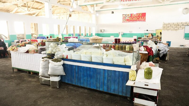 3-cü mikrorayonda yerləşən “Kəndli” bazarında nöqsanlar aşkarlandı -