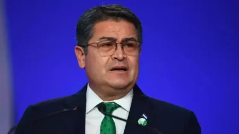 Tramp keçmiş Honduras prezidentini əfv etdi