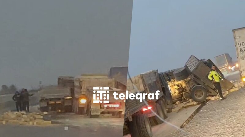 Bakı-Qazax magistralında yük maşınları toqquşdu, mişar daşı yola dağıldı - VİDEO