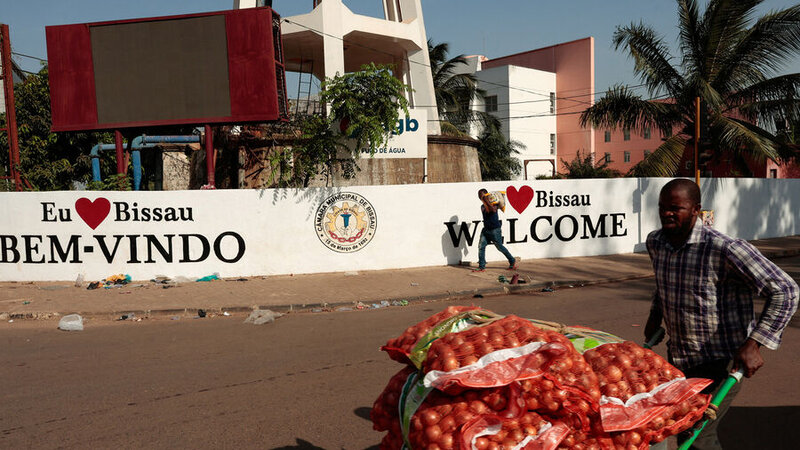 Afrika İttifaqı Qvineya-Bisaunun üzvlüyünü dayandırıb