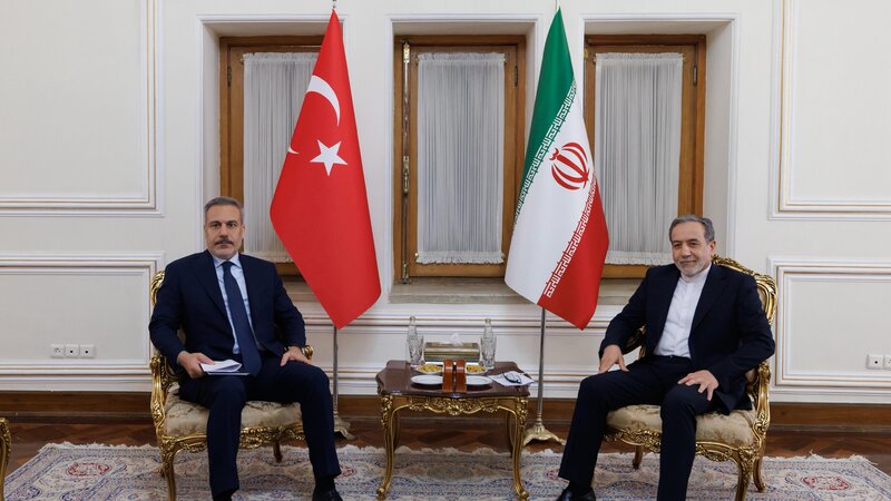 İran və Türkiyə XİN başçılarının müzakirə etdiyi məsələlər açıqlandı