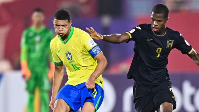 Premyer Liqa klubları 17 yaşlı futbolçunun transferi üçün hərəkətə keçdi