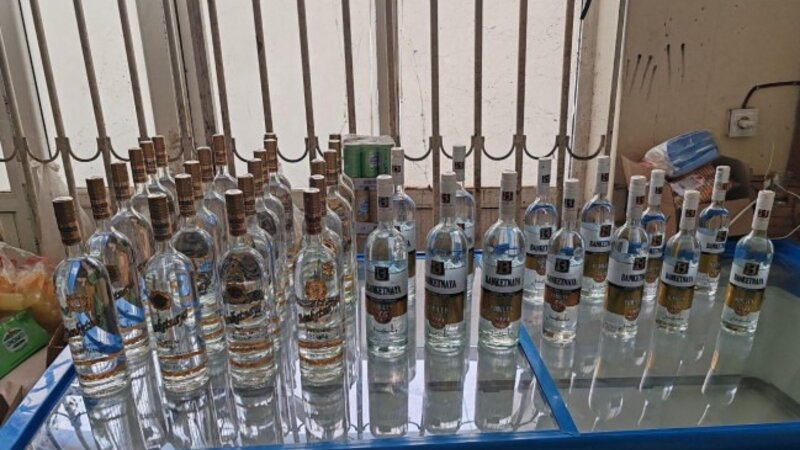 Bu mağazada saxta alkoqollu içkilər aşkarlandı