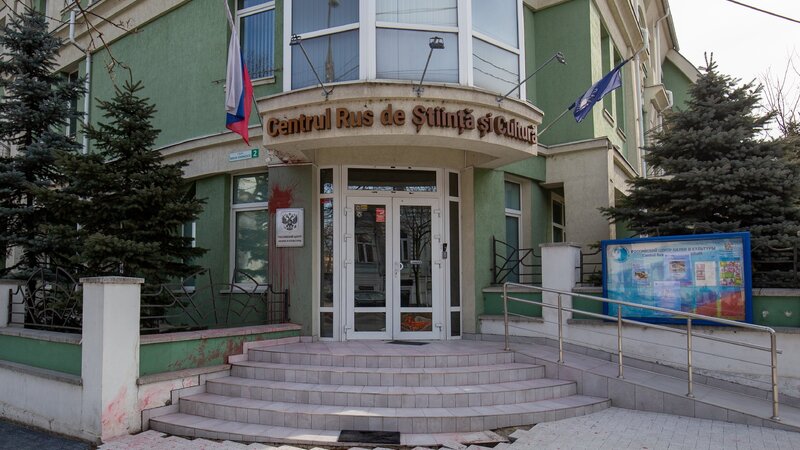 Moldova “Rus Evi”nin bağlanması qərarını təsdiqlədi