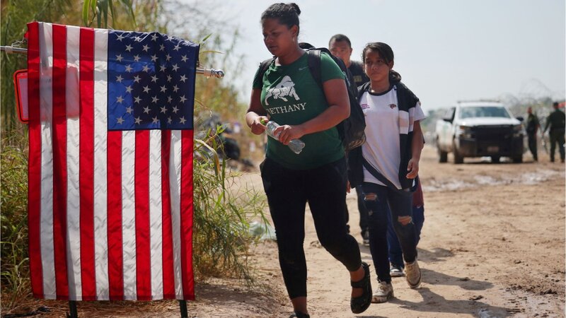 Trampın immiqrasiya üçün ayırdığı 175 milyard dollarla bağlı yeni təklif irəli sürülüb