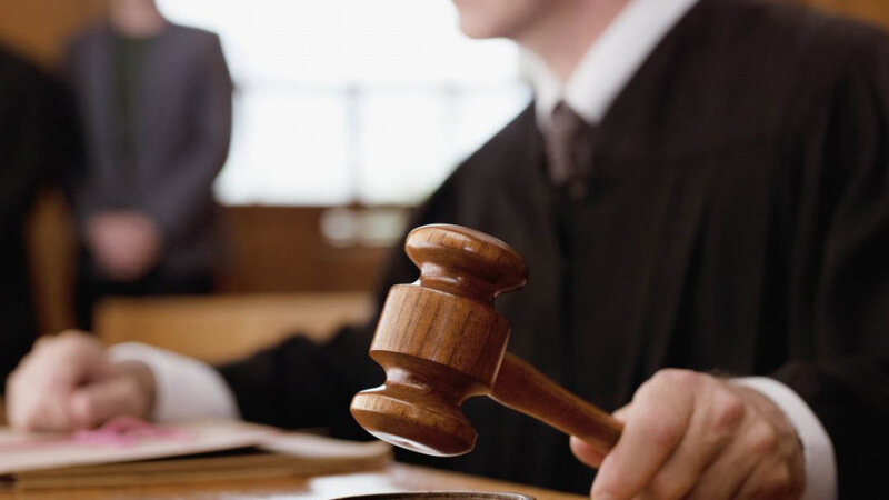 Dayısının arvadını qətlə yetirən, ailə üzvlərini bıçaqlayan şəxsin hökmü dəyişmədi