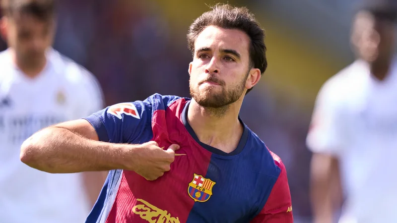 "Barselona" futbolçusu ilə müqaviləni uzatdı