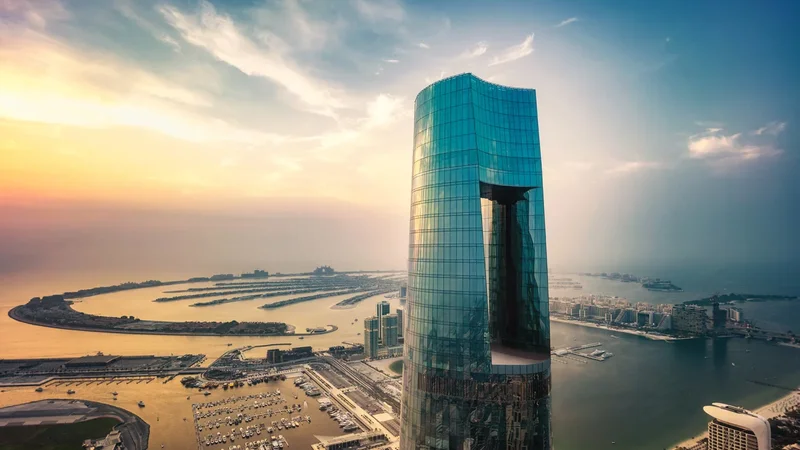 Dünyanın ən hündür hoteli Dubayda istifadəyə verildi