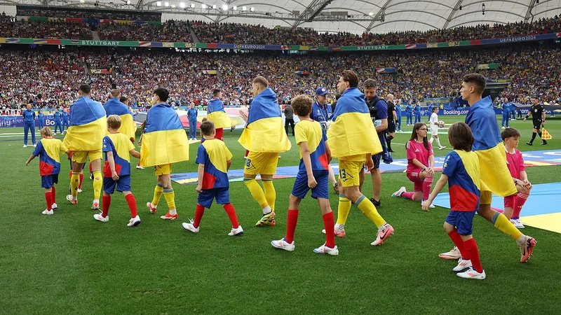 UEFA Ukraynanı Rusiyaya görə cərimələdi