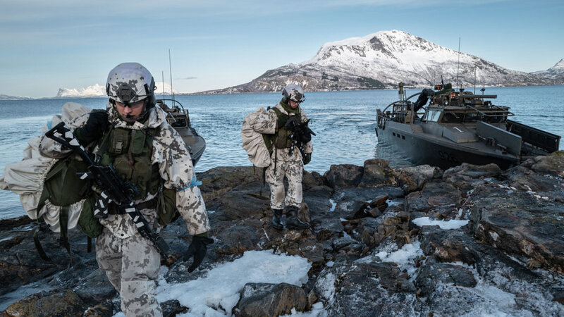 Rusiya səfiri: NATO Arktikanı döyüş meydanı kimi görür