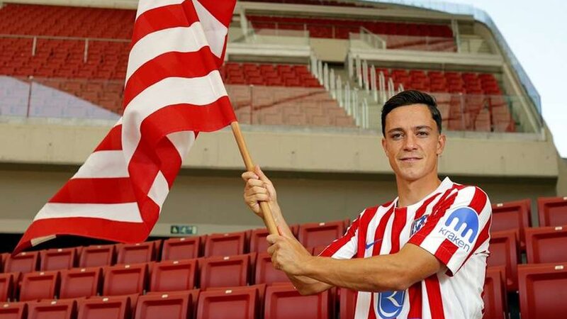 İtaliyanın üç nəhəngi 25 yaşlı futbolçu üçün mübarizəyə girdi