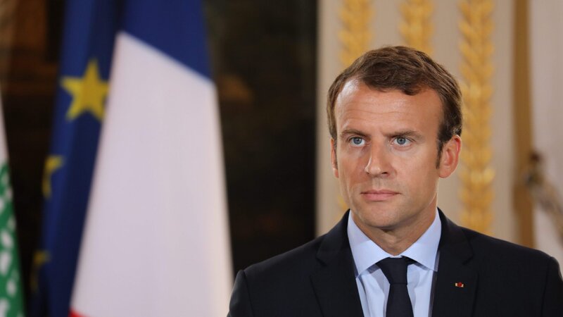 Makron mətbuata sızdırılan səs yazısını inkar edib