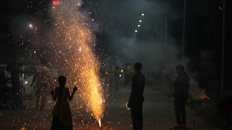 Hindistanda gecə klubunda yanğın oldu: Ölənlərin sayı 23-ə çatdı