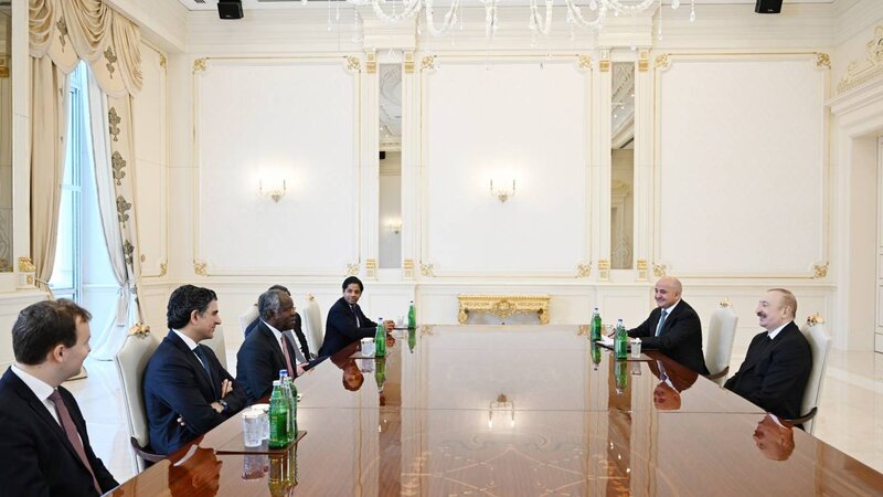 İlham Əliyev “Global Infrastructure Partners” şirkətinin baş icraçı direktorunu qəbul edib