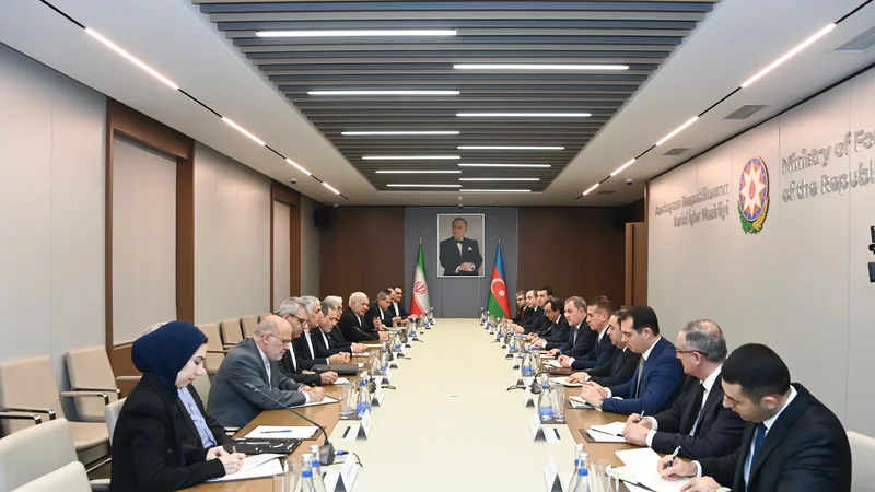 Ceyhun Bayramovun iranlı həmkarı ilə müzakirə etdiyi məsələlər açıqlandı -