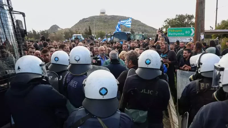 Yunanıstanda fermerlərin etirazları genişləndi -