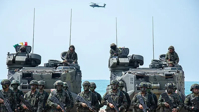 Tayland Kamboca sərhədində dəniz əməliyyatı başladı