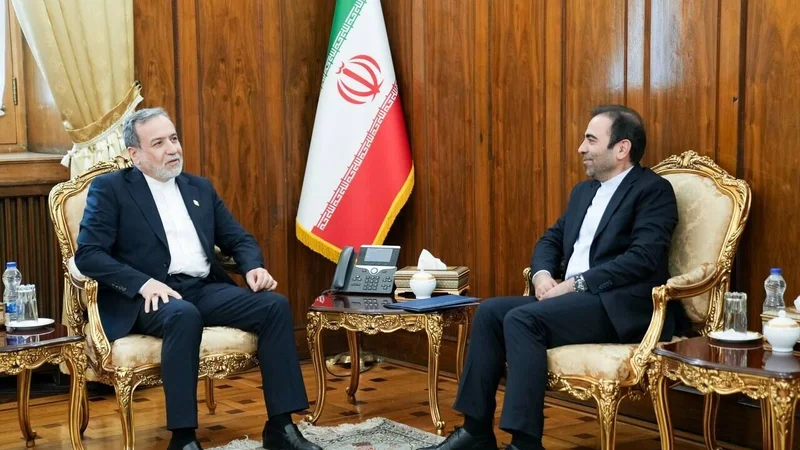 İran Şirqulamini Ermənistana yola saldı