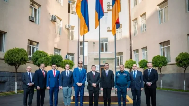 ABŞ generalı Ermənistana səfər etdi