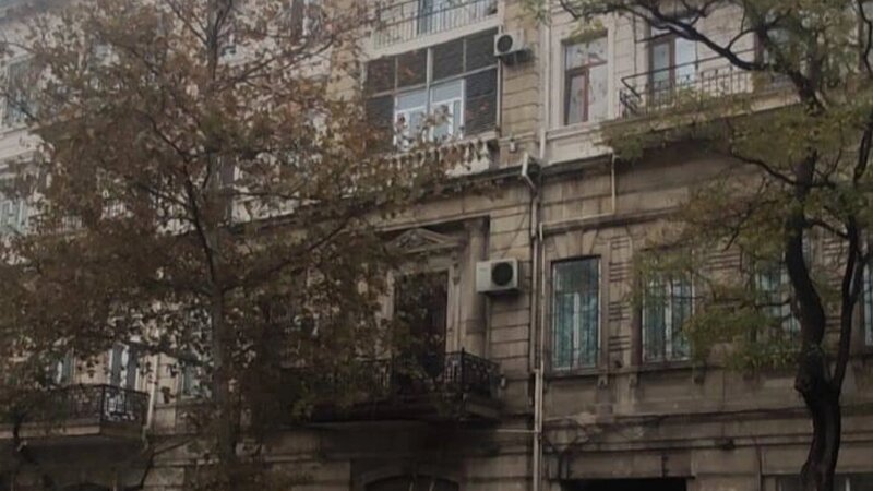 Bakıda uçan eyvanla bağlı rəsmi açıqlama