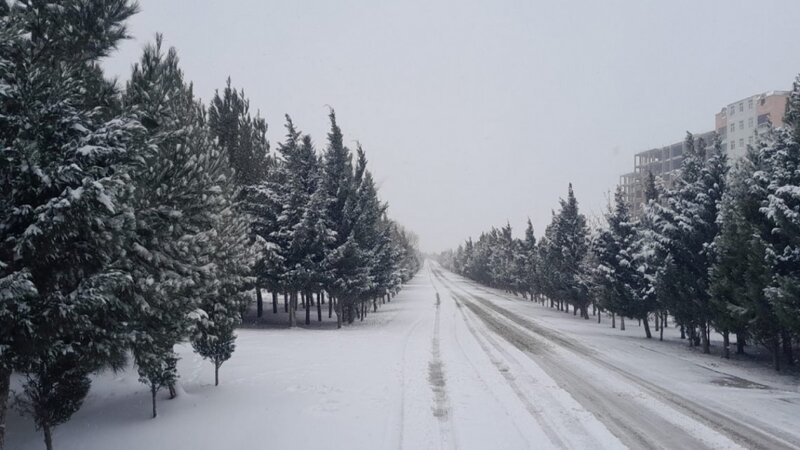 Şahdağda 5, Qrız və Xınalıqda 4 sm qar yağıb -