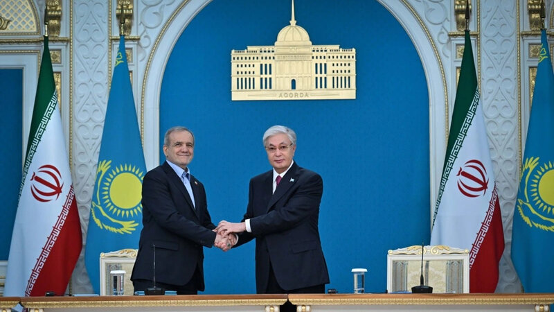 Qazaxıstan və İran arasında səkkiz sənəd imzalandı