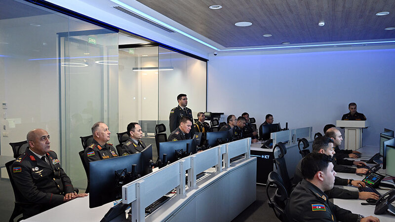 Özbəkistan nümayəndə heyəti kibermüdafiə və döyüş idarəetmə sistemləri ilə tanış oldu