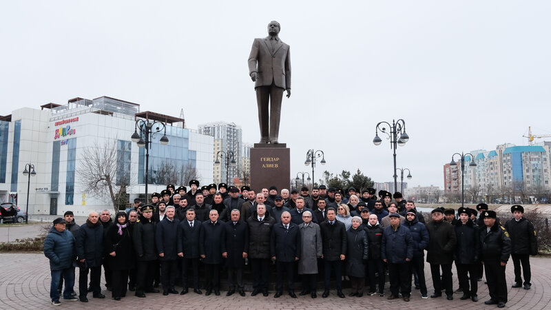 Rusiyanın Həştərxan şəhərində Heydər Əliyevin xatirəsi yad edildi