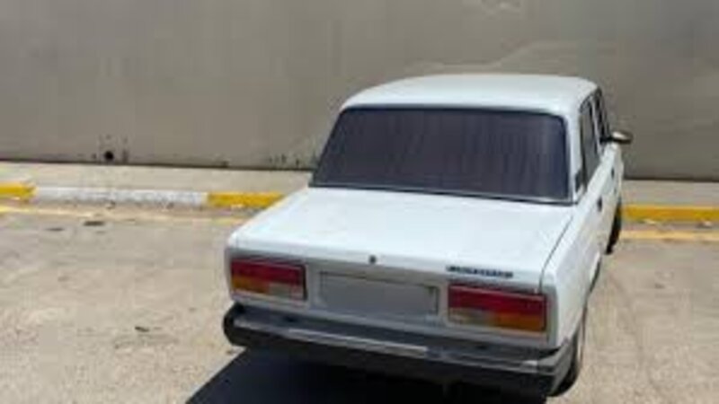 Aptekə getmək üçün qonşusunun maşınını oğurlayan şəxsə hökm oxunub